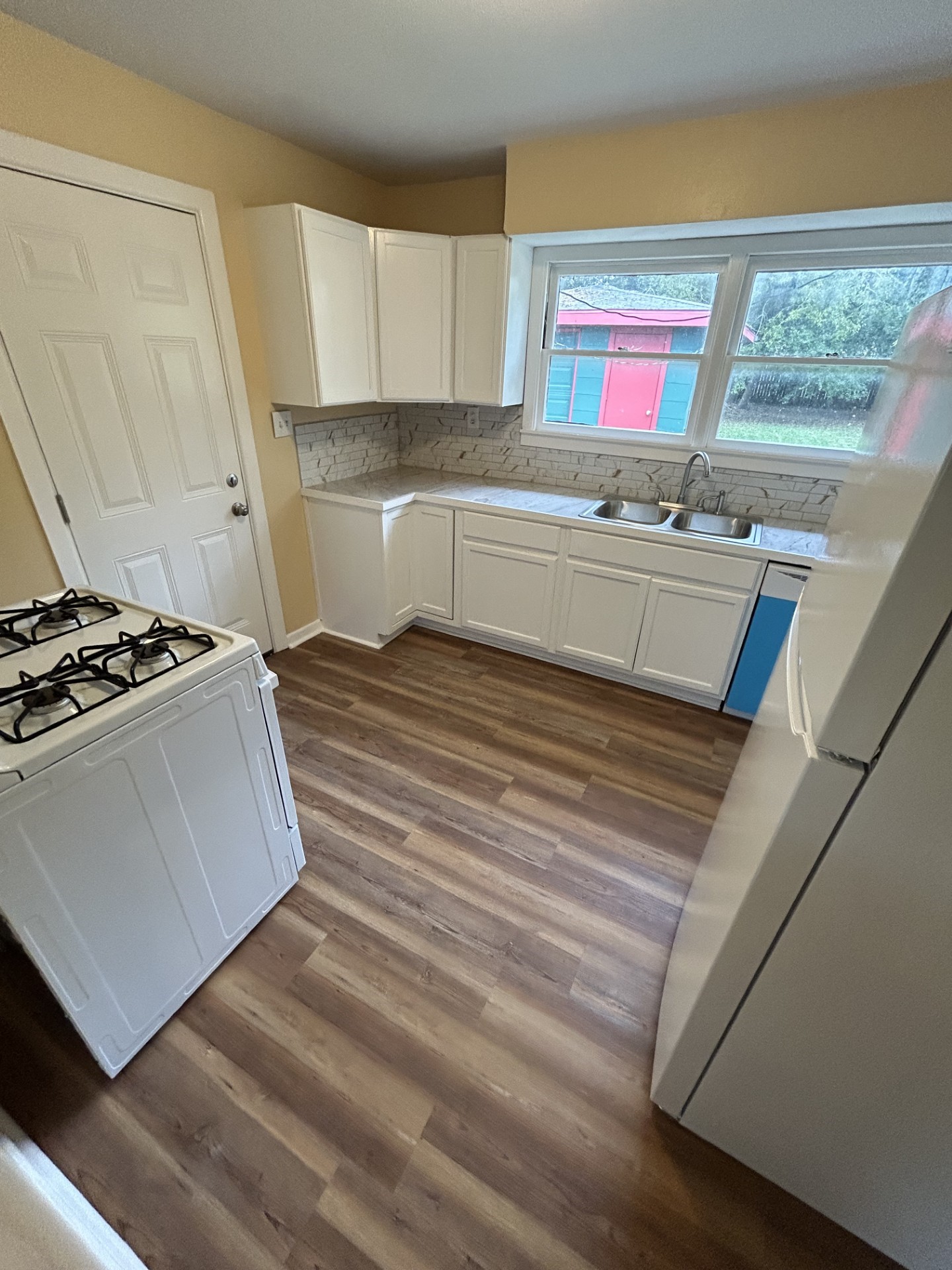 2109 Briar Lane La Marque, TX 77568 - Photo 8 of 20 a room with storage and utility