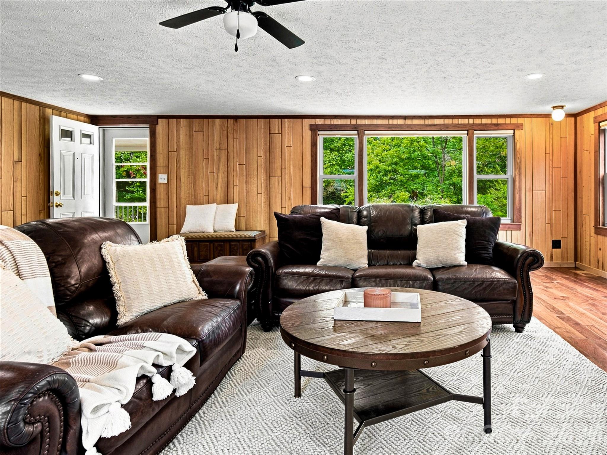 91 Rice Branch Road Asheville, NC 28804 - Photo 16 of 46 Gallery Image 16