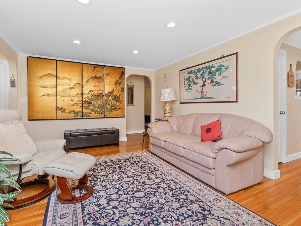 6 Virginia Road Waltham, MA 02453 - Photo 12 of 39