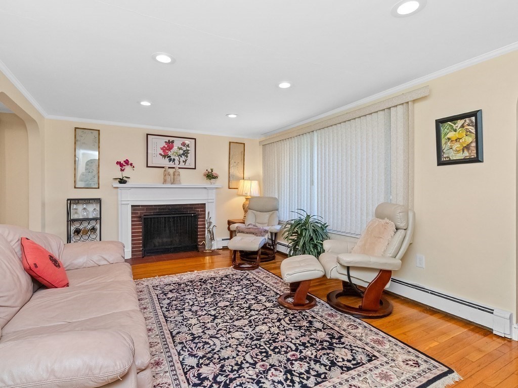 6 Virginia Road Waltham, MA 02453 - Photo 10 of 39