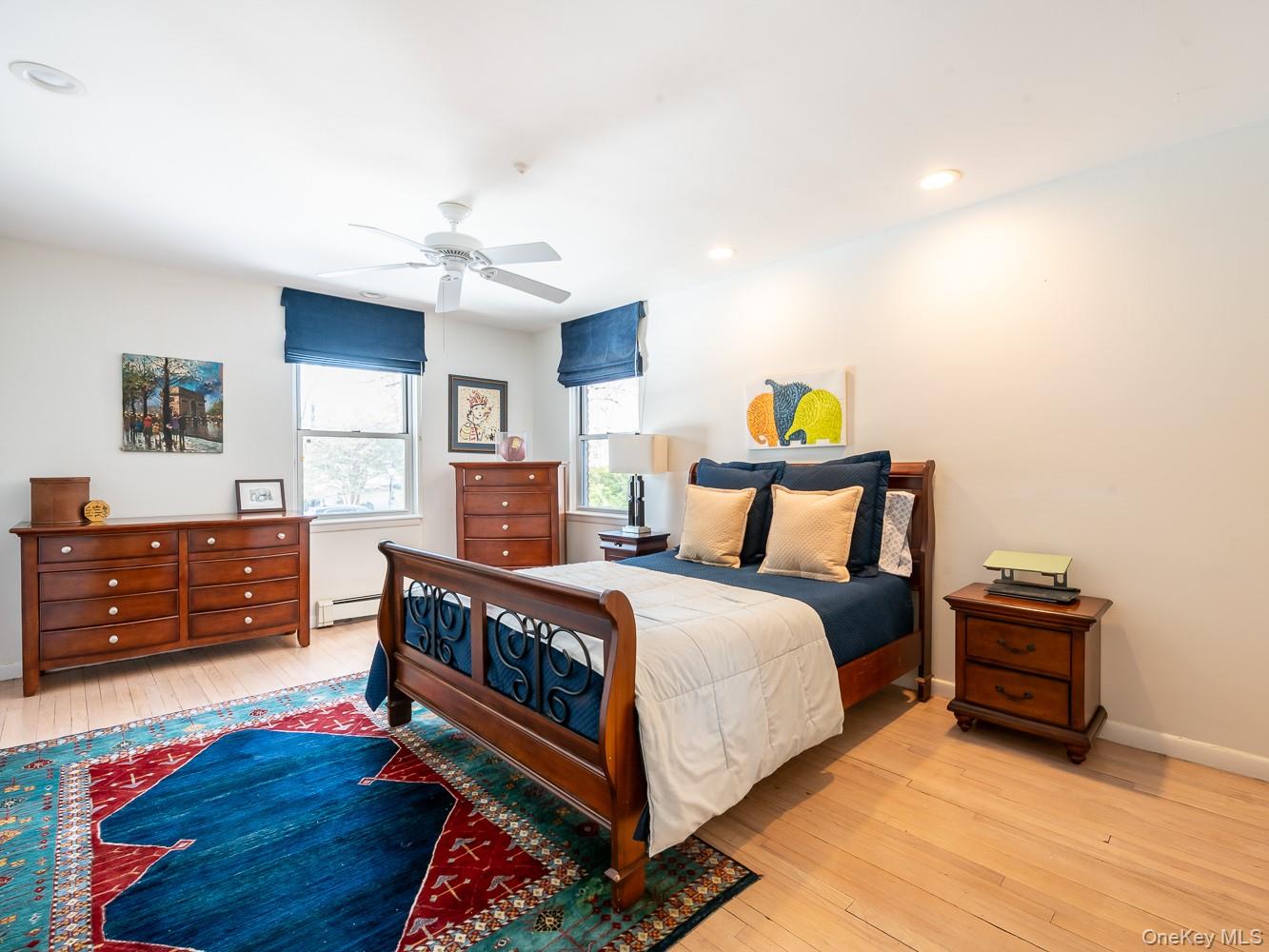 13 Lighthouse Road Great Neck, NY 11024 - Photo 19 of 34