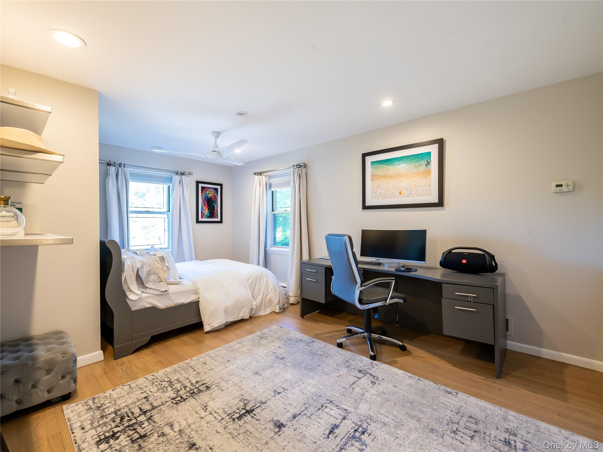 13 Lighthouse Road Great Neck, NY 11024 - Photo 22 of 34