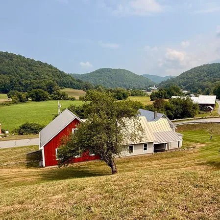 $465,000 | 3 Howe Lane, Tunbridge, VT 05077