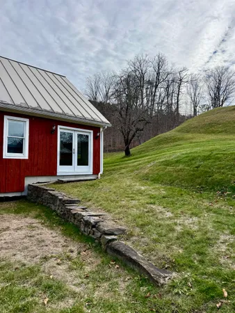 $465,000 | 3 Howe Lane, Tunbridge, VT 05077