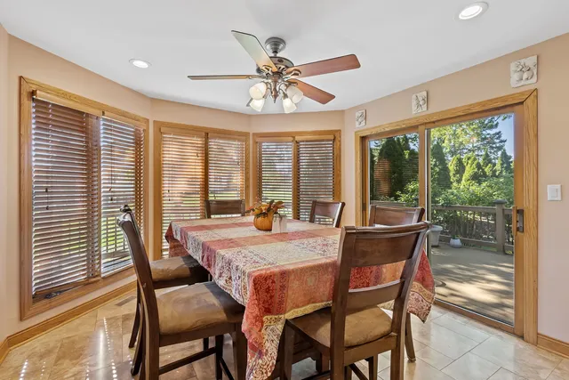 $899,900 | 27 Equestrian Way, Lemont, IL 60439