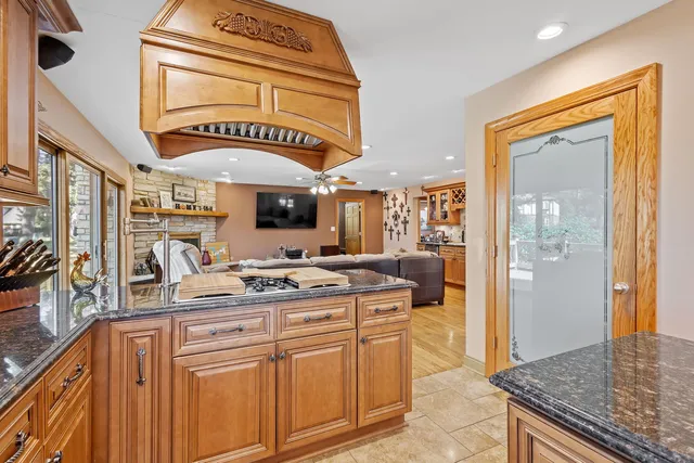 $899,900 | 27 Equestrian Way, Lemont, IL 60439