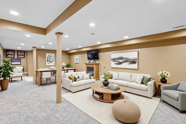 $899,900 | 27 Equestrian Way, Lemont, IL 60439