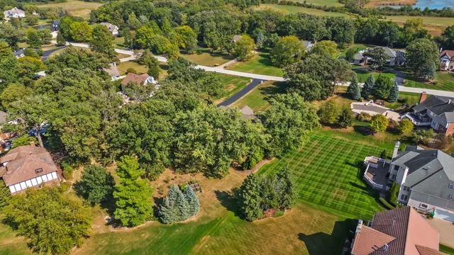 $899,900 | 27 Equestrian Way, Lemont, IL 60439