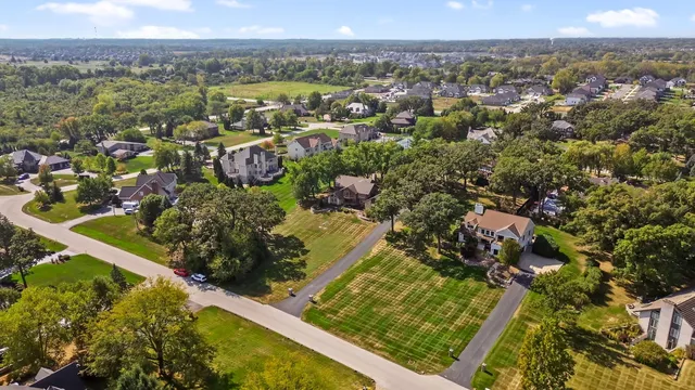 $899,900 | 27 Equestrian Way, Lemont, IL 60439