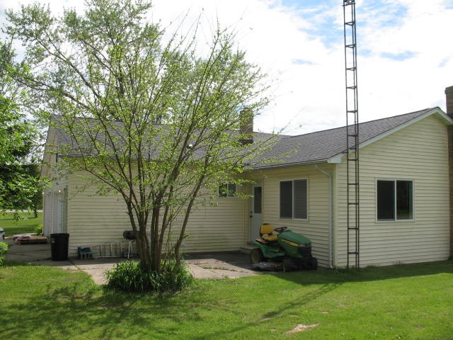 1373 East Wilson Road Clio, MI 48420 - Photo 4 of 32 50012423-3.JPG