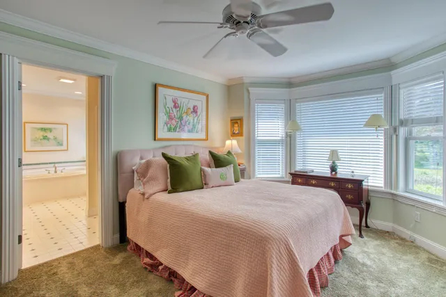 $815,500 | 30 Village Court, Unit 36, Boothbay Harbor, ME 04538