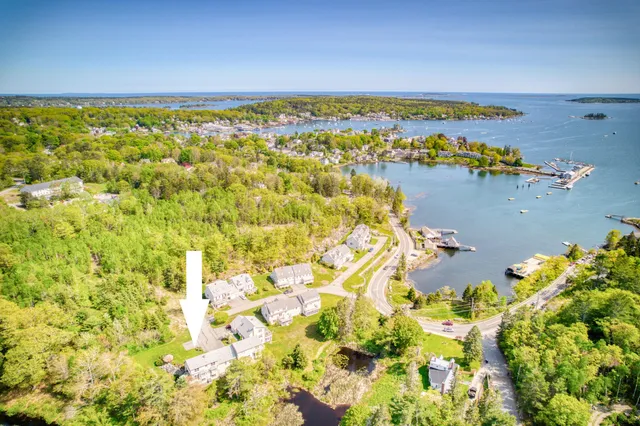 $815,500 | 30 Village Court, Unit 36, Boothbay Harbor, ME 04538