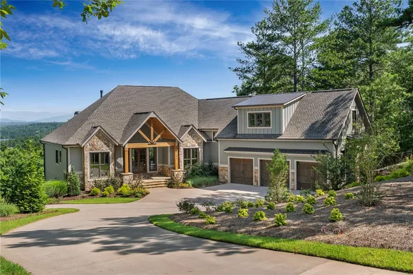 $2,542,500 | 372 Cliffs S Parkway, Salem, SC 29676