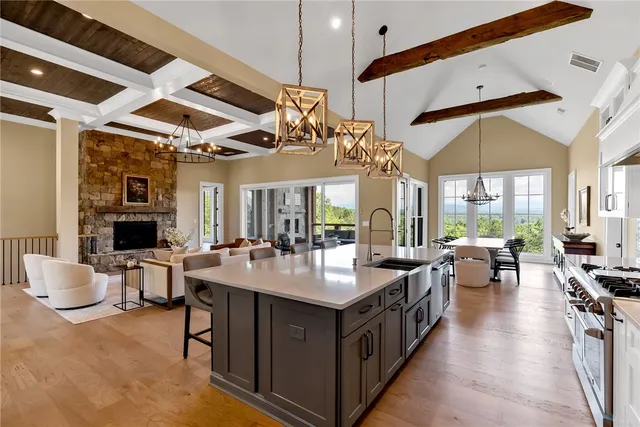 $2,685,000 | 372 Cliffs S Parkway, Salem, SC 29676