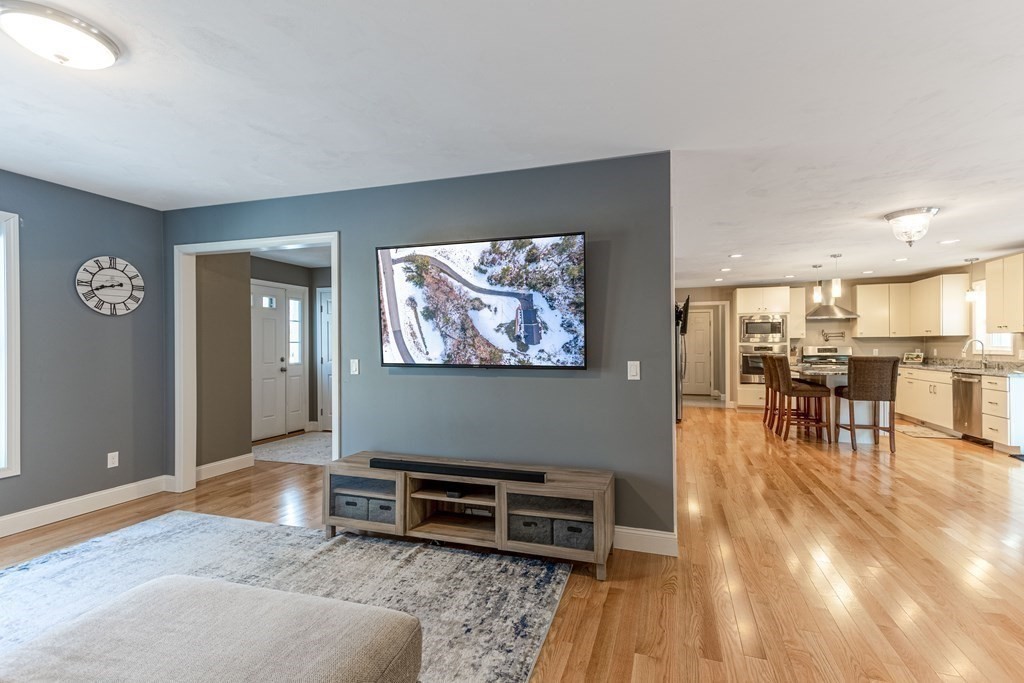5 Ashley Road Charlton, MA 01507 - Photo 11 of 22