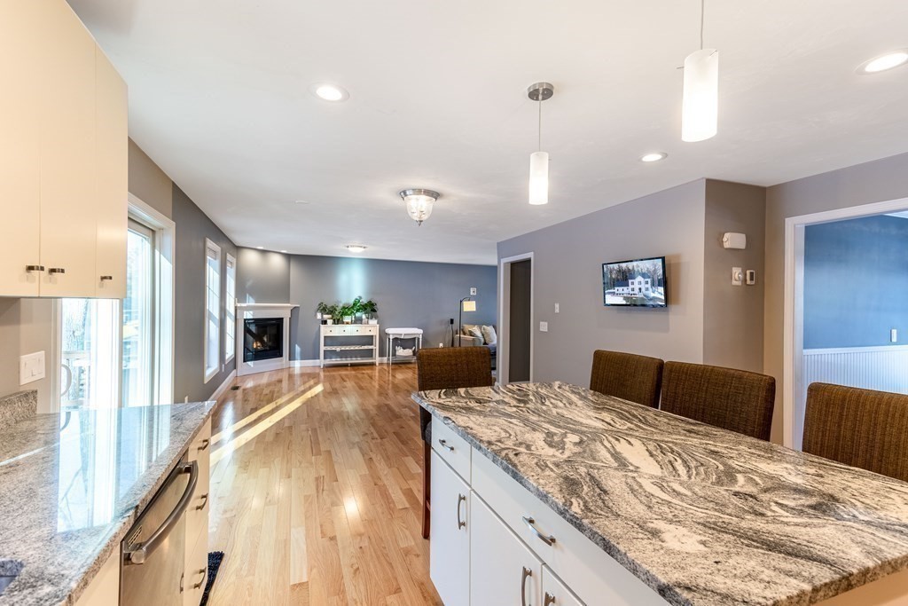 5 Ashley Road Charlton, MA 01507 - Photo 5 of 22