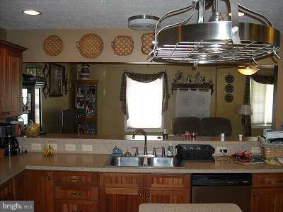 602 Apple Valley Road Winchester, VA 22602 - Photo 5 of 8 Kitchen