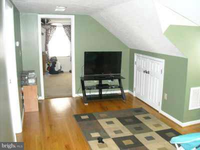 602 Apple Valley Road Winchester, VA 22602 - Photo 6 of 8 Interior (General)