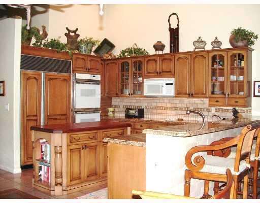 3156 Inverness Weston, FL 33332 - Photo 8 of 16 Kitchen