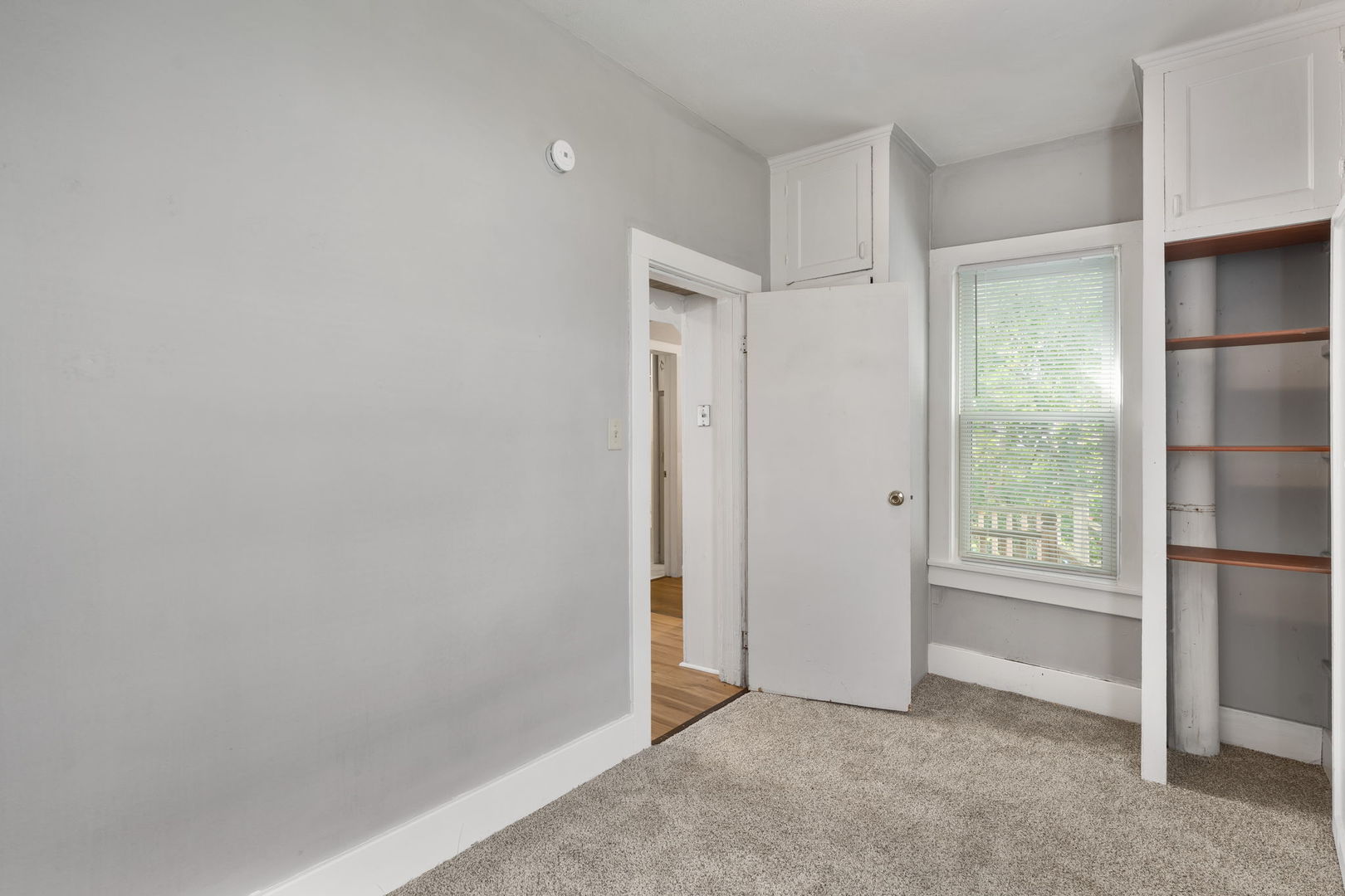 417 37th Street Moline, IL 61265 - Photo 13 of 16 Gallery Image 13
