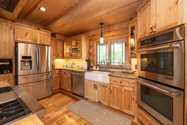 $1,995,000 | 9788 North Carlson Lane, Hayward, WI 54843
