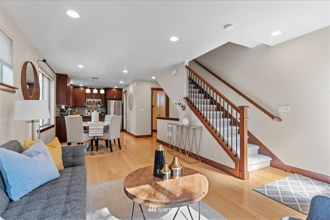 916 North 39th Street Seattle, WA 98103 - Photo 11 of 30