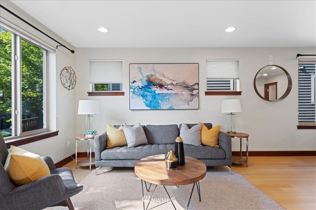 916 North 39th Street Seattle, WA 98103 - Photo 12 of 30