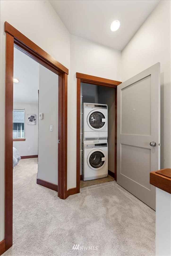 916 North 39th Street Seattle, WA 98103 - Photo 16 of 30