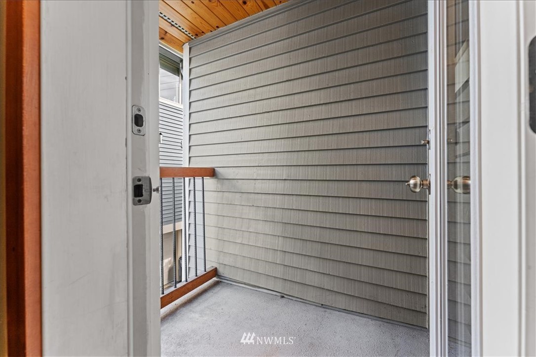 916 North 39th Street Seattle, WA 98103 - Photo 26 of 30