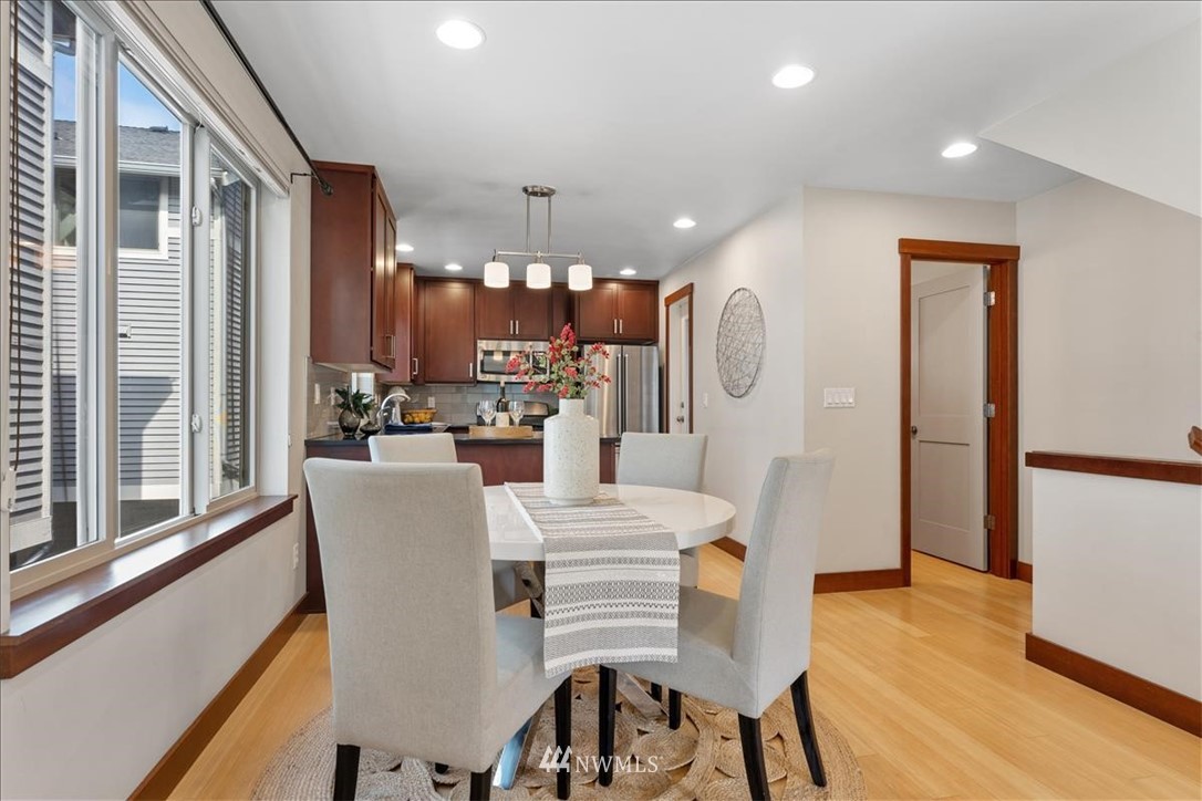 916 North 39th Street Seattle, WA 98103 - Photo 8 of 30