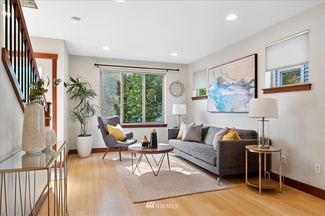 916 North 39th Street Seattle, WA 98103 - Photo 9 of 30