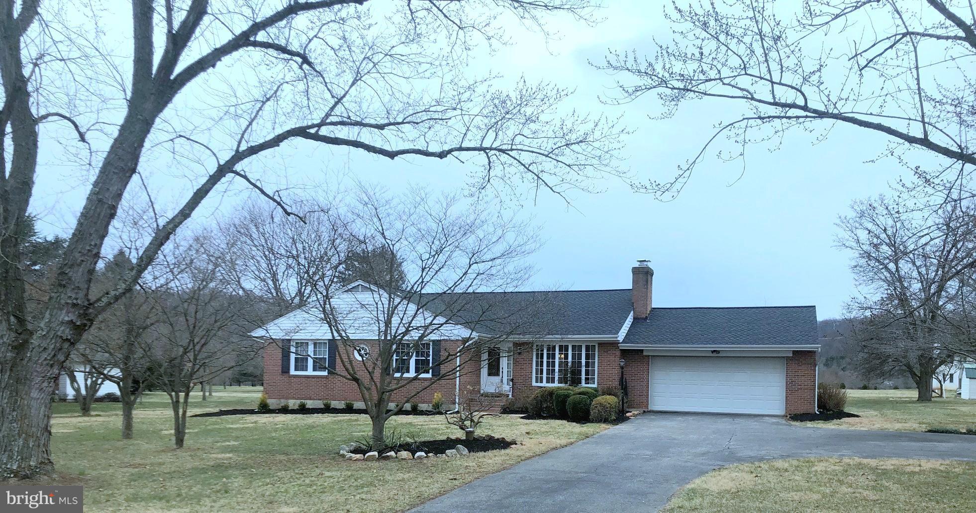 .95 ACRE, LEVEL LOT/QUIET DEAD-END ROAD