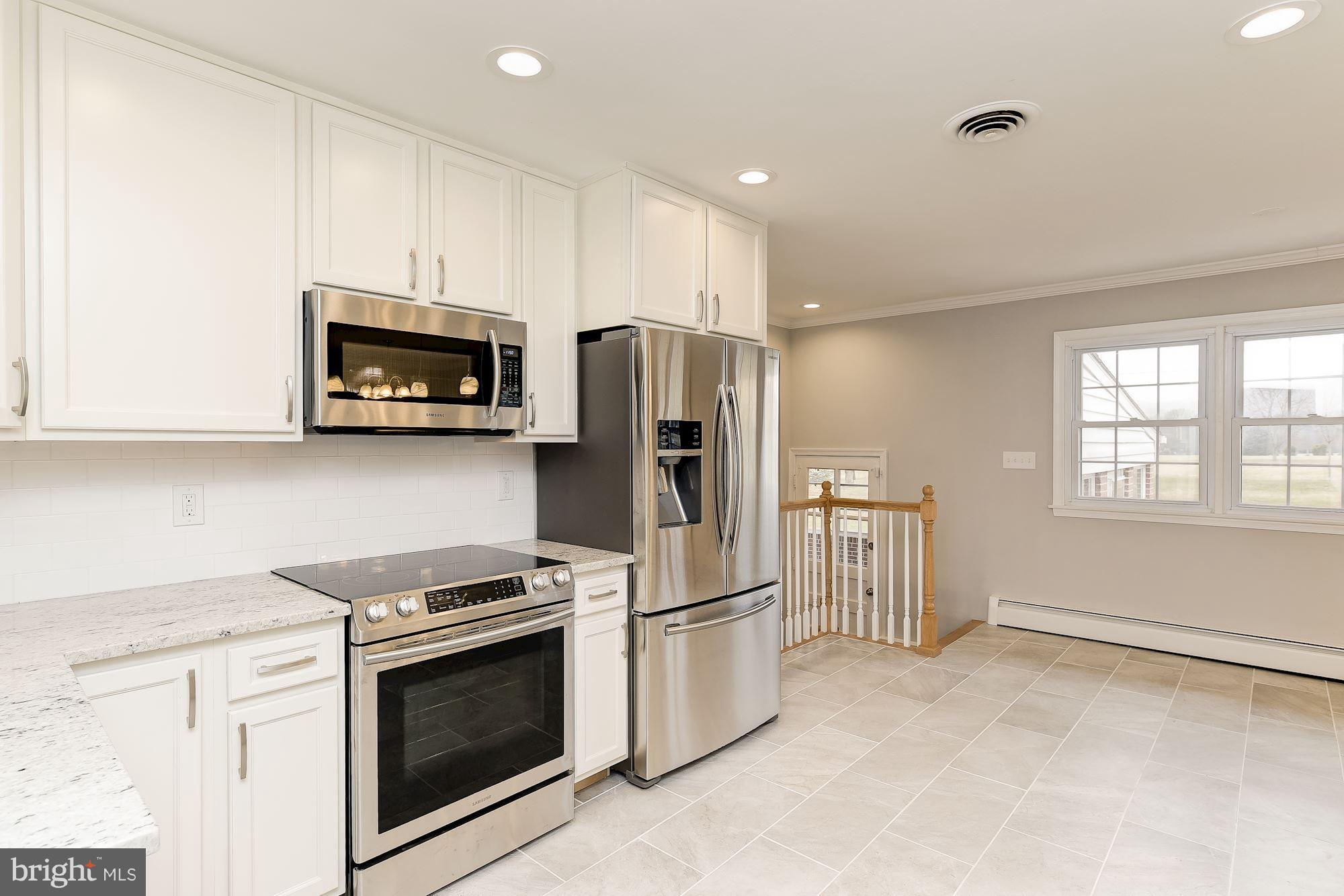 11114 Pool Road Cockeysville, MD 21030 - Photo 13 of 29 Kitchen