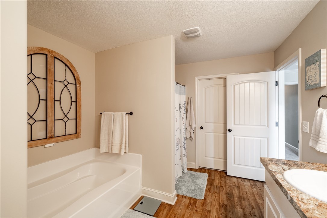 19 Lake Point Court Jefferson, GA 30549 - Photo 37 of 51