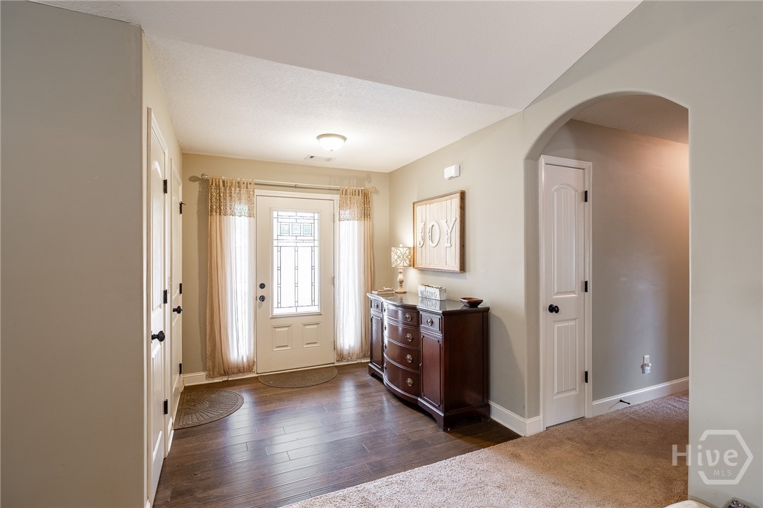19 Lake Point Court Jefferson, GA 30549 - Photo 8 of 51