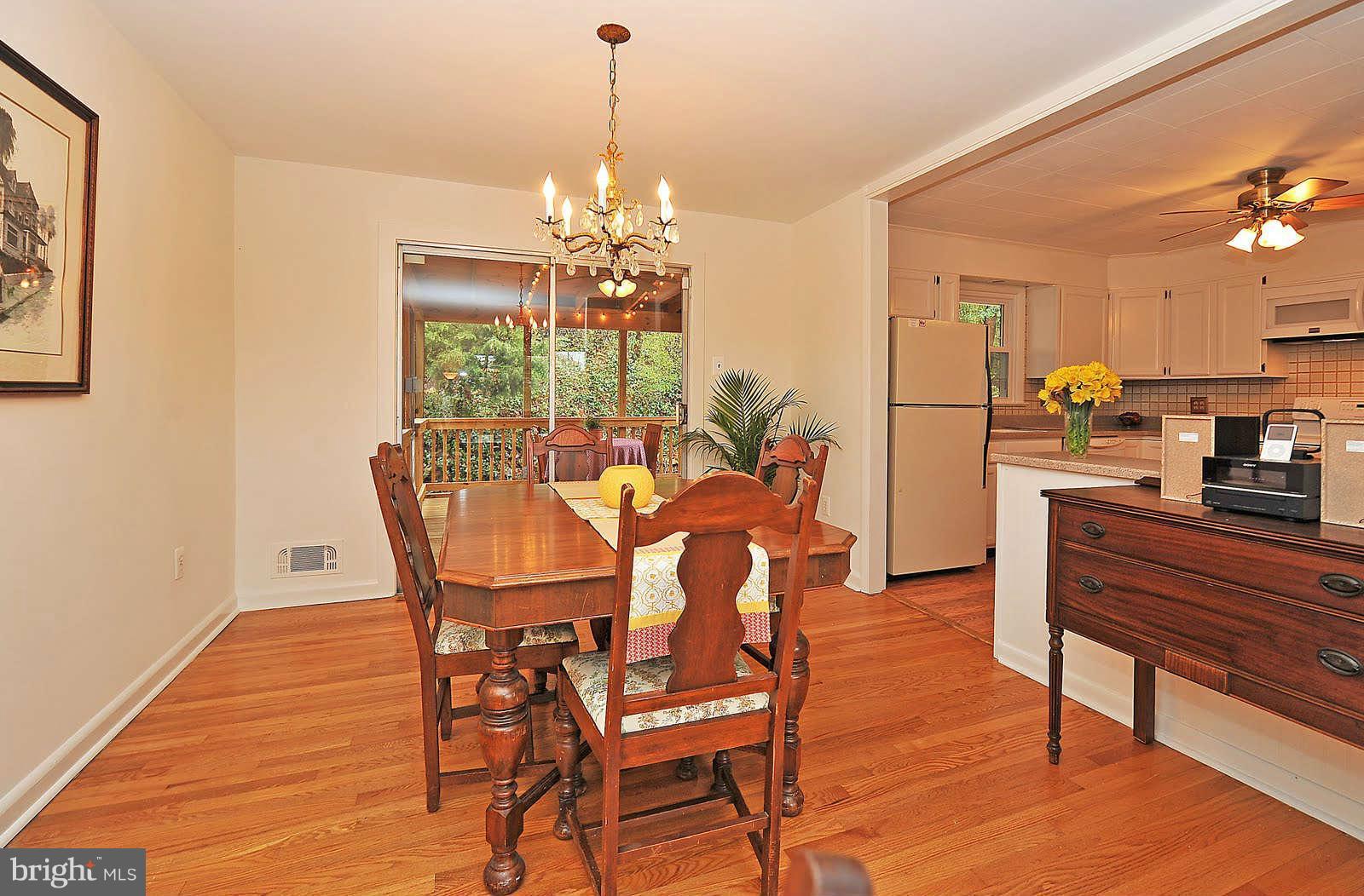 2328 Windsor Road Alexandria, VA 22307 - Photo 11 of 27 Dining Room