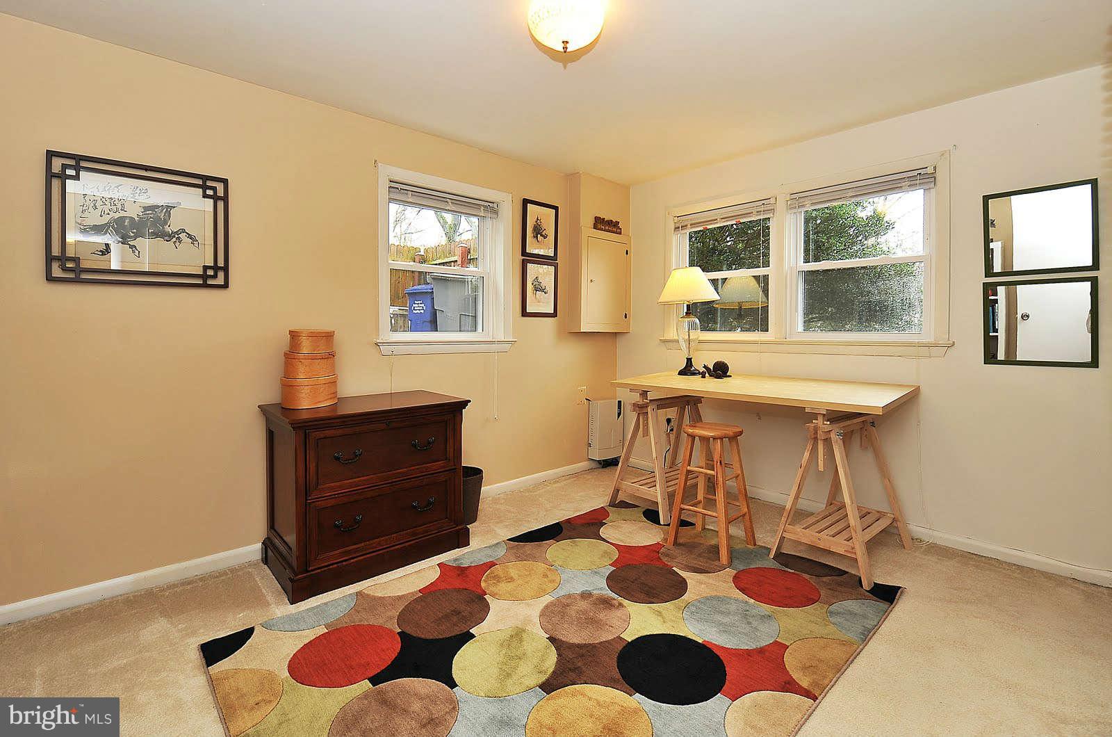 2328 Windsor Road Alexandria, VA 22307 - Photo 24 of 27 Bedroom