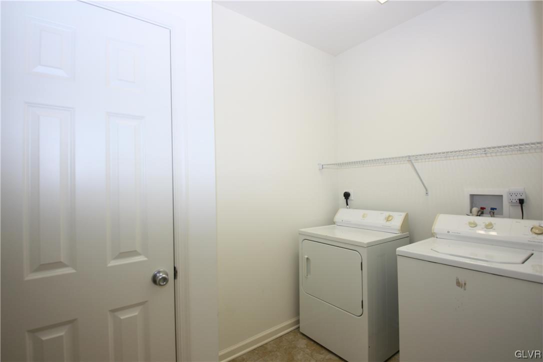 1109 Ridge Road Easton, PA 18045 - Photo 16 of 31 Gallery Image 16