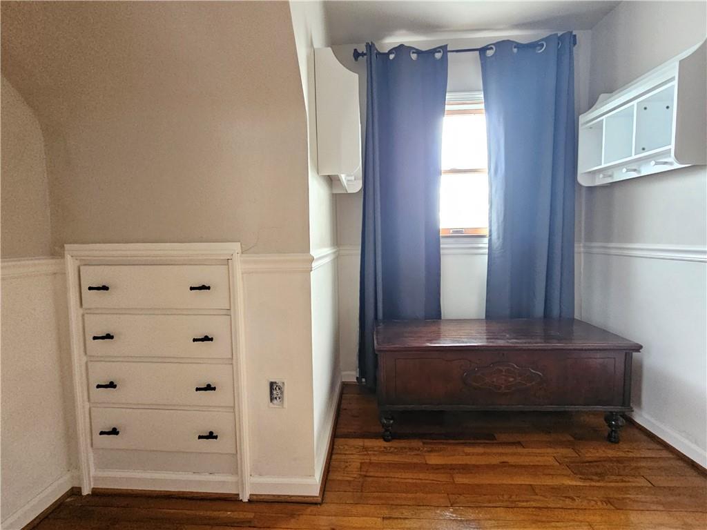 140 South Duffy Road Butler, PA 16001 - Photo 23 of 42 Built ins and a lovely reading nook it this spacious bedroom.