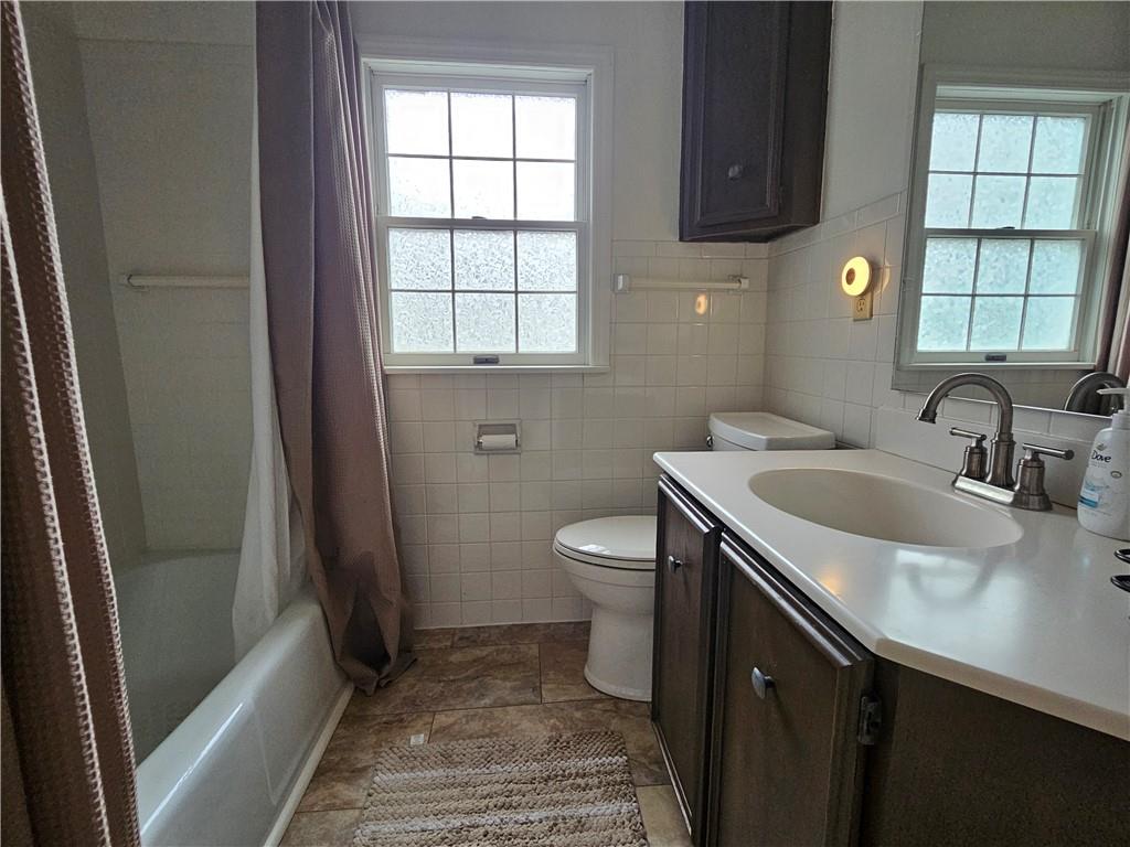 140 South Duffy Road Butler, PA 16001 - Photo 28 of 42 Full bath