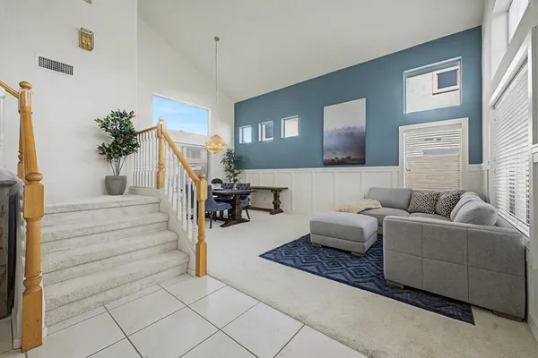 $2,900 | 7464 West Potter Drive, Glendale, AZ 85308