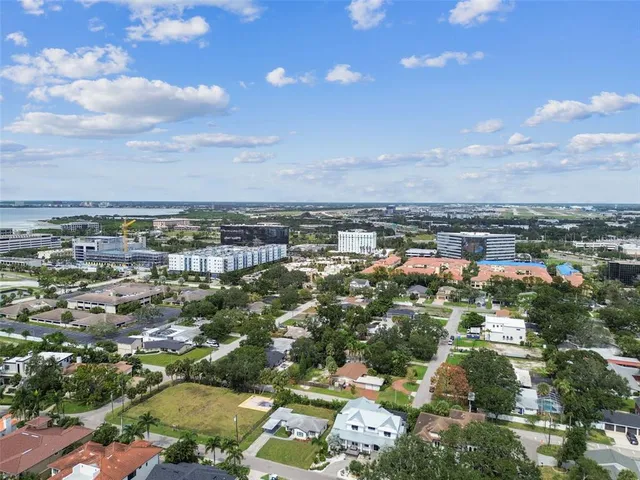 $3,945 | 5 West Spanish Main Street, Tampa, FL 33609