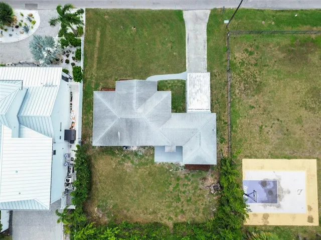 $3,945 | 5 West Spanish Main Street, Tampa, FL 33609