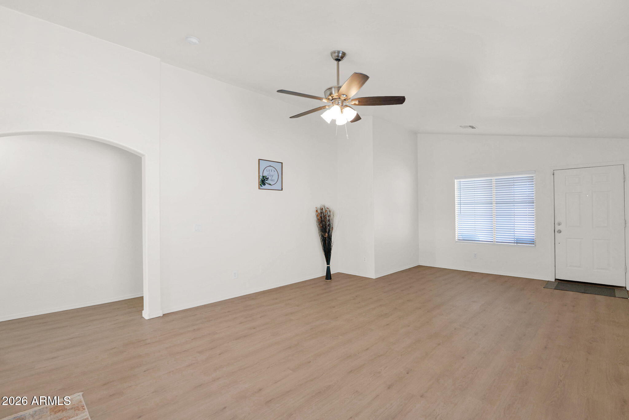 429 South Labelle Mesa, AZ 85208 - Photo 6 of 35 a view of a big room with carpet