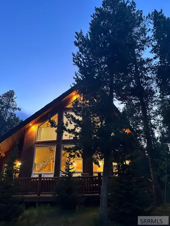 $1,175,000 | 4473 Boulders Street, Island Park, ID 83429