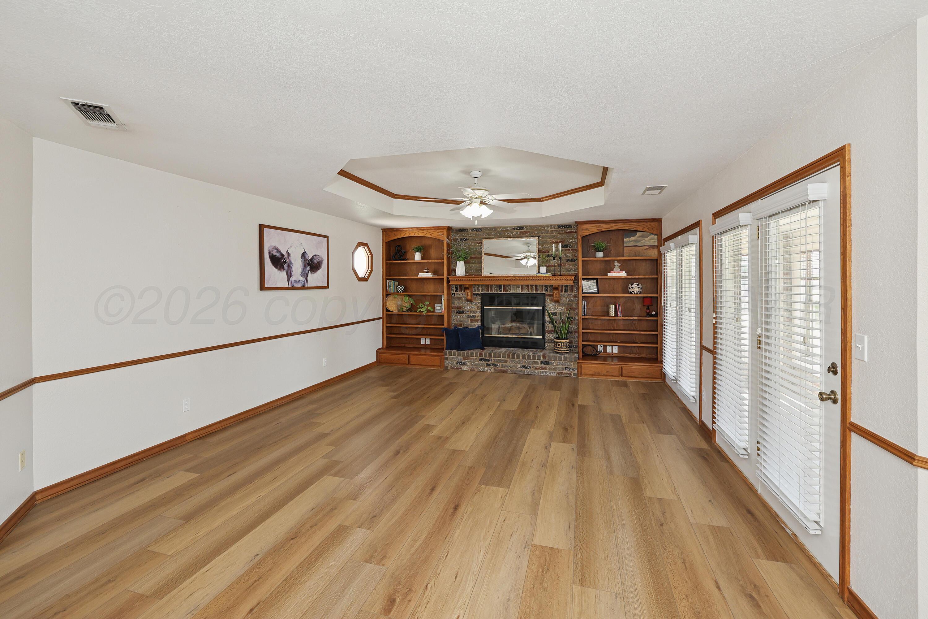5621 White Fence Road Canyon, TX 79015 - Photo 8 of 56 8-Living Area
