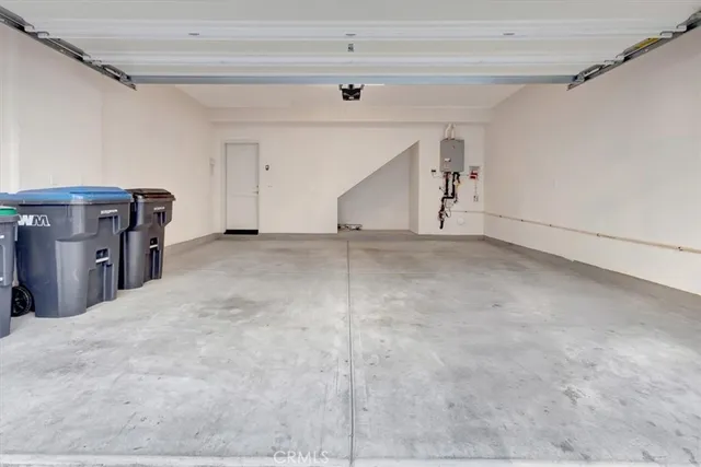 a view of a livingroom with an empty space