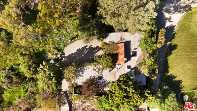$1,800,000 | 5863 Bonsall Drive, Malibu, CA 90265
