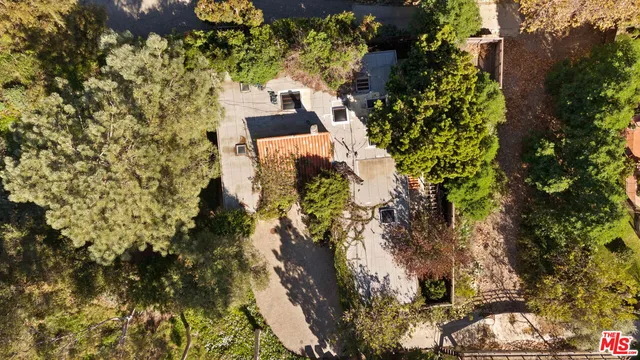 $1,800,000 | 5863 Bonsall Drive, Malibu, CA 90265