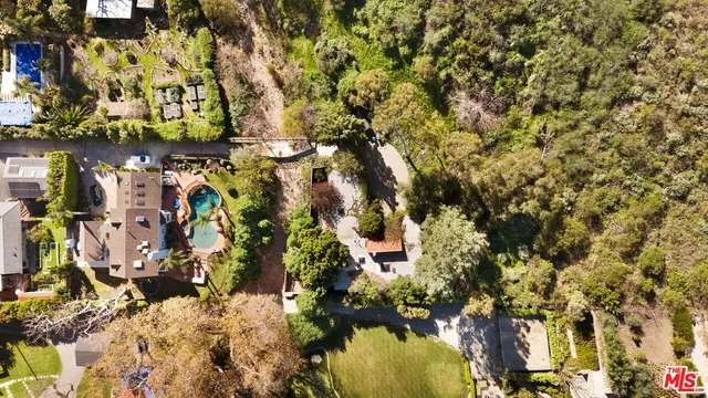 $1,800,000 | 5863 Bonsall Drive, Malibu, CA 90265